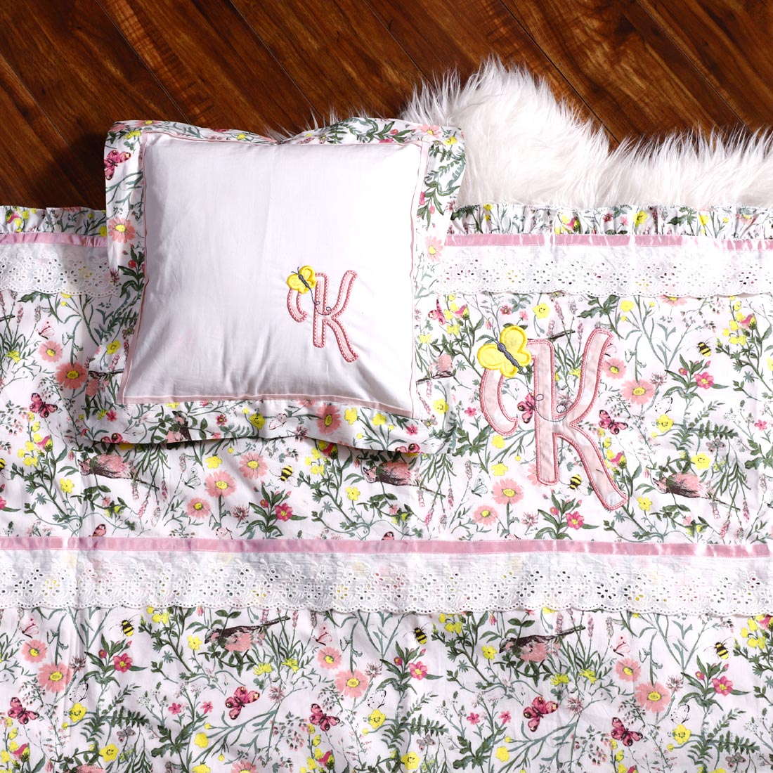 Butterfly Dohar n Cushion set