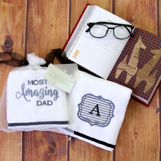 Most Amazing Dad Hand Towel Set