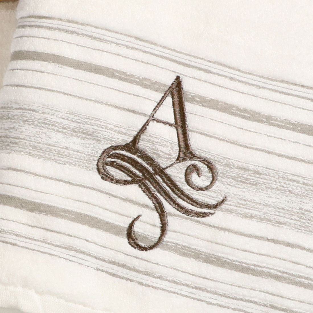 Luxe Monogrammed Bath Towels Set